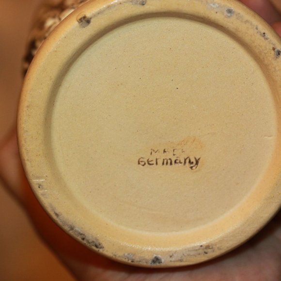 vintage German beer stein Mug porcelain ceramic Scenic Raised Detail - Picture 6 of 6